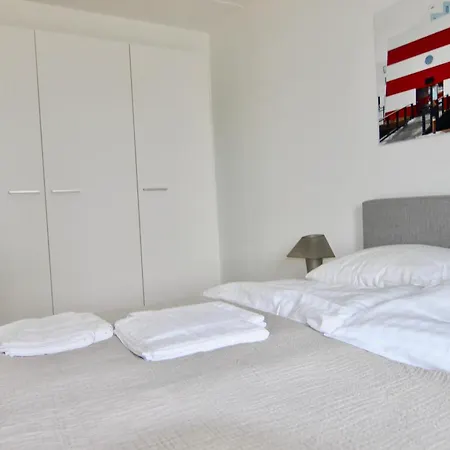 Great 2-bed Wprivate Balcony By Harbour 公寓 欧登塞